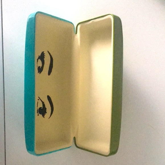 Kate Spade Sunglasses Case - Picture 2 of 2